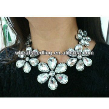 Rhinestone Flower Charm Necklace Wholesale Good Quality NK237